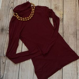 BCBGeneration Turtleneck Top in Burgundy EUC